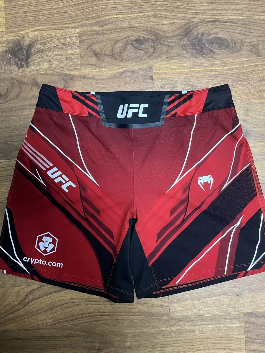 ufc 파이트쇼츠 판매 합니다.